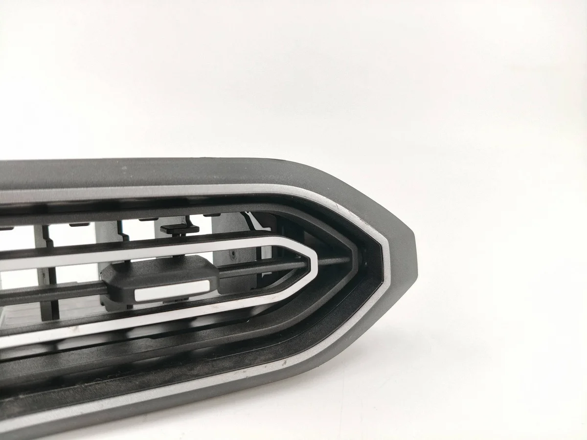 Grille de ventilation Dacia Jogger 687601008R image 5