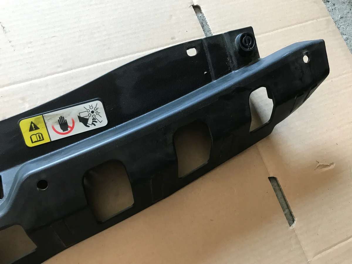 Hyundai i10 II 86353-B9510 Deksel Radiateur image 3