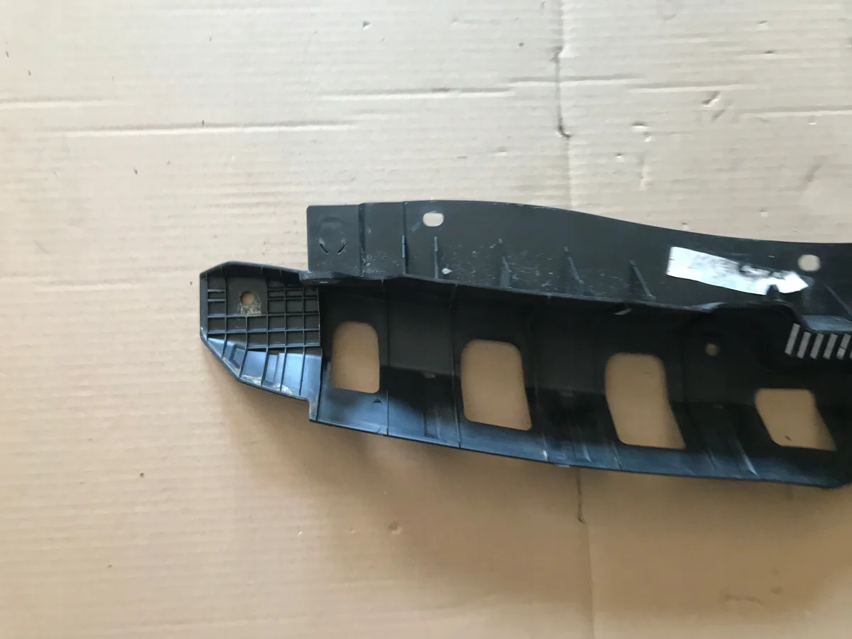 Hyundai i10 II 86353-B9510 Deksel Radiateur image 6