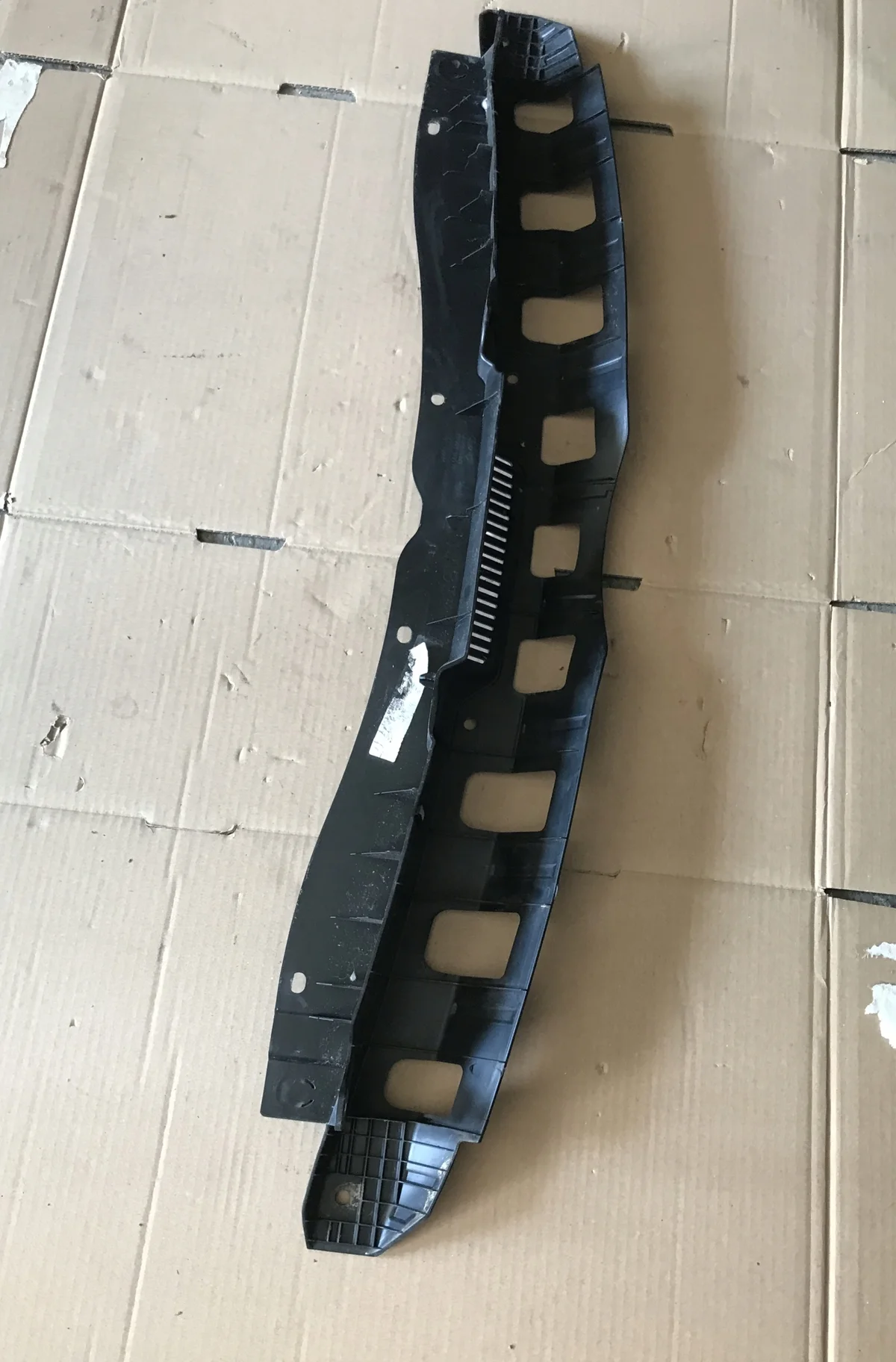 Hyundai i10 II 86353-B9510 Deksel Radiateur image 7