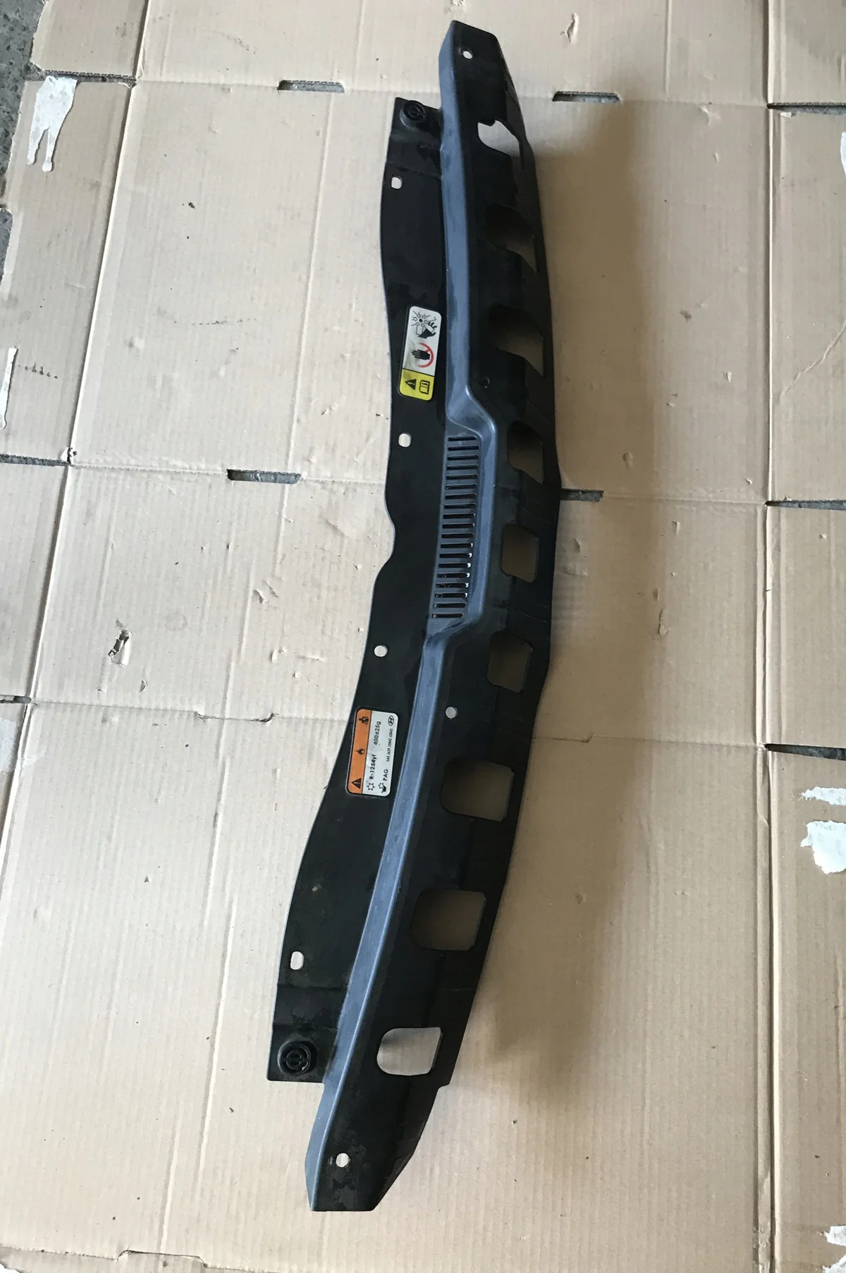 Hyundai i10 II 86353-B9510 Deksel Radiateur image 9