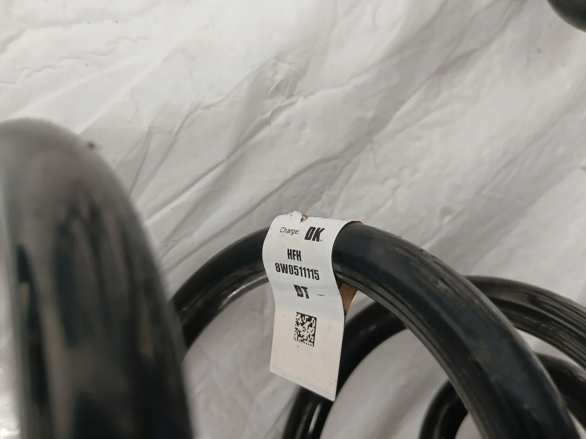 Audi A4 B9 LIFT Feder Links Rechts Halterung image 4