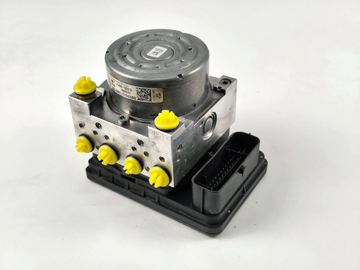 ABS-pumppu Alfa Romeo Giulietta 00520297060