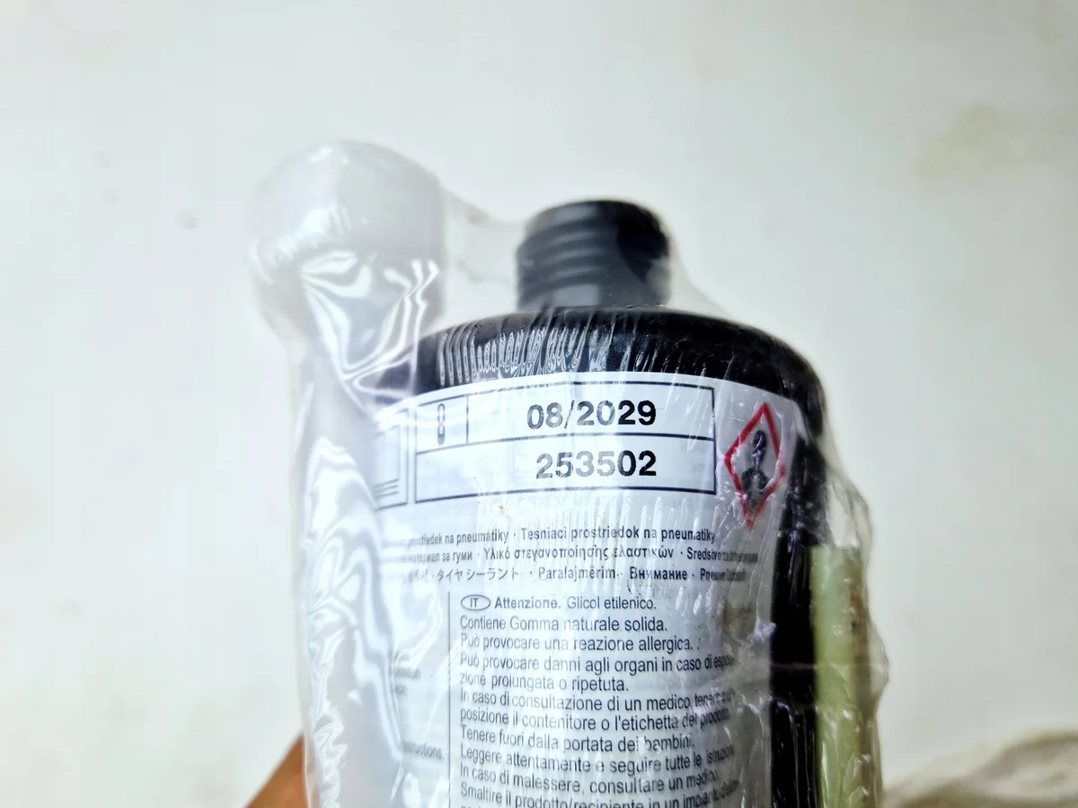 Rengastiiviste liima Audi Skoda VW 8E0012619D image 3