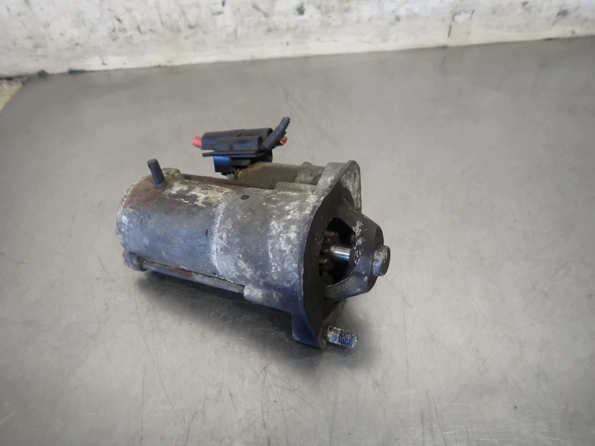 Starttimoottori Volvo C70 II, OEM 8697650