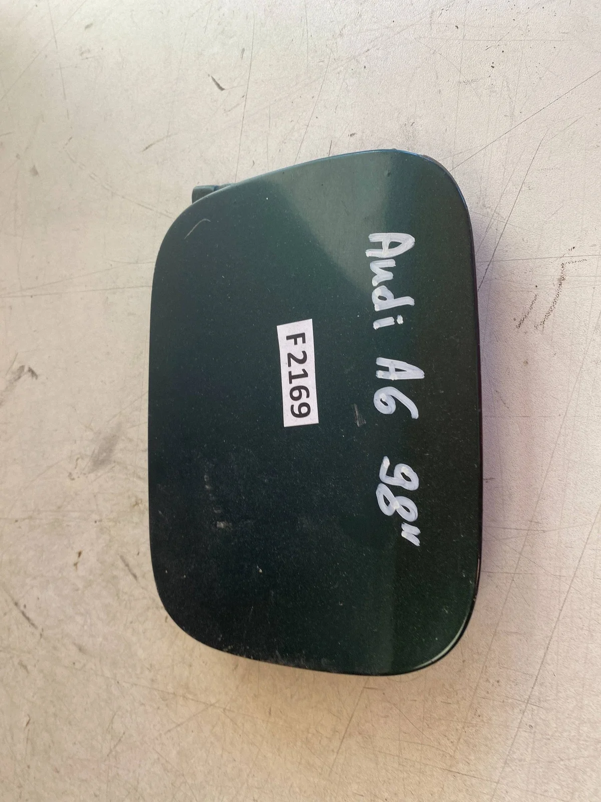 Audi A6 S6 C5 Fuel Flap 4B0010138H image 3
