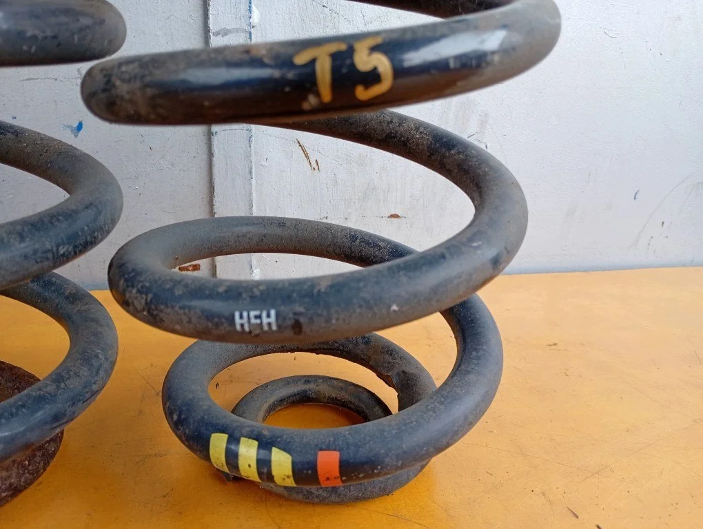Ressort arrière gauche droite VW T5 image 3