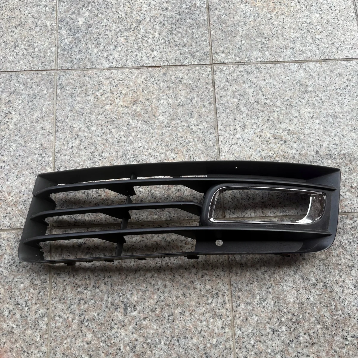Grille Gauche Pare-chocs Audi A8 D3 4E0807681AP