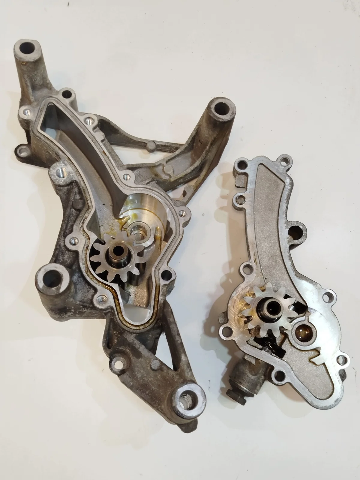 Pompa Oleju Porsche 987 996 2.7 9971071124R
