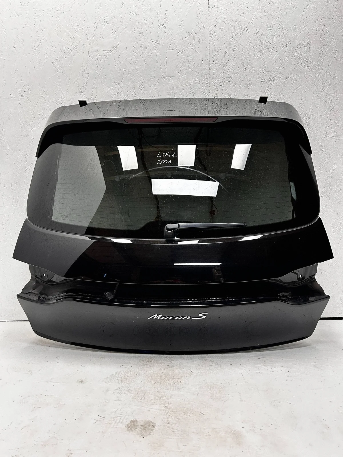 Porsche Macan 95B 2021 Baklucka L041 CQM3001