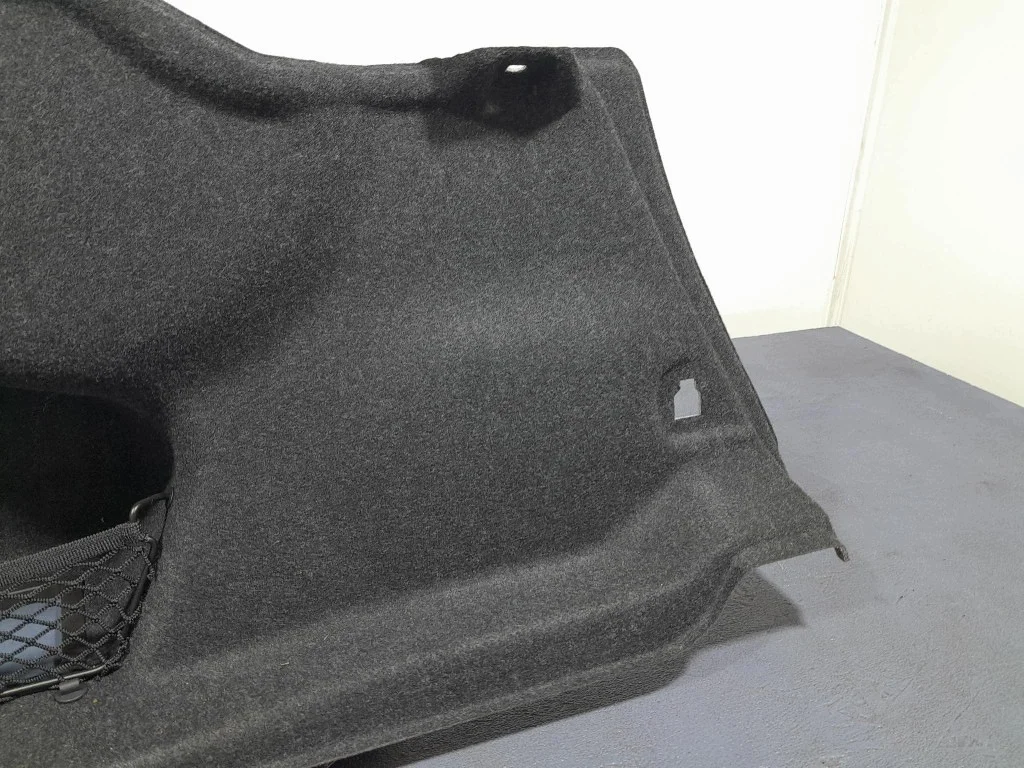 BMW M4 G82 G22 LCI Seitenverkleidung Kofferraum Links image 3