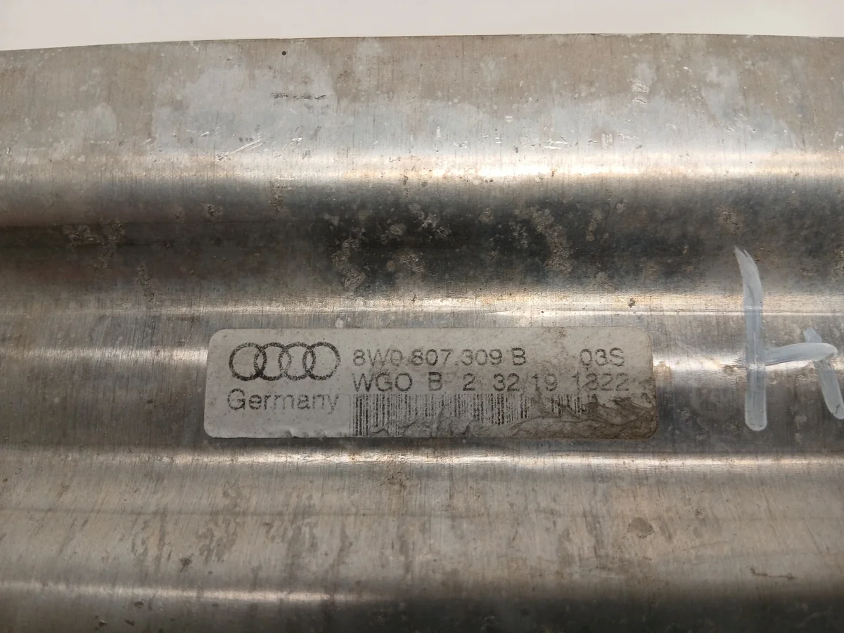 Audi A4 B9 LCI Stoßstangenträger hinten image 3