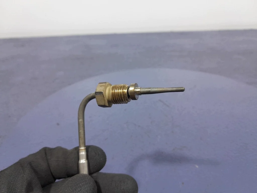 Sensor Temperatura Spalin VW Passat B8 2.0 TSI image 4