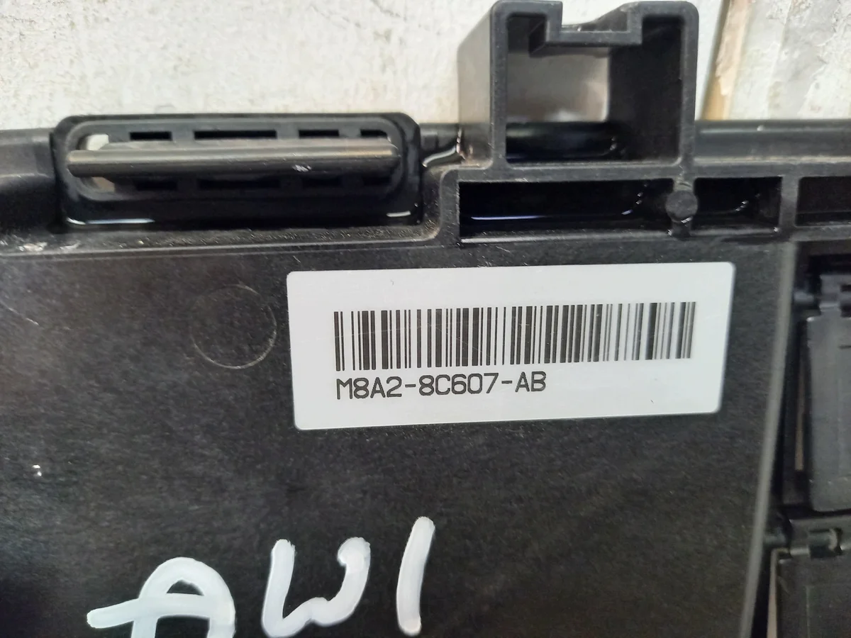 Ventilador Jaguar F Pace Velar M8A2-8C607-AB image 4