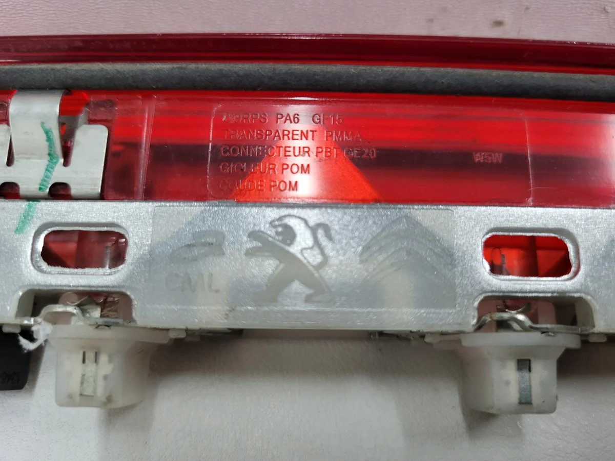 3. Bremsleuchte Peugeot Traveller Jumpy 9811325880 image 3