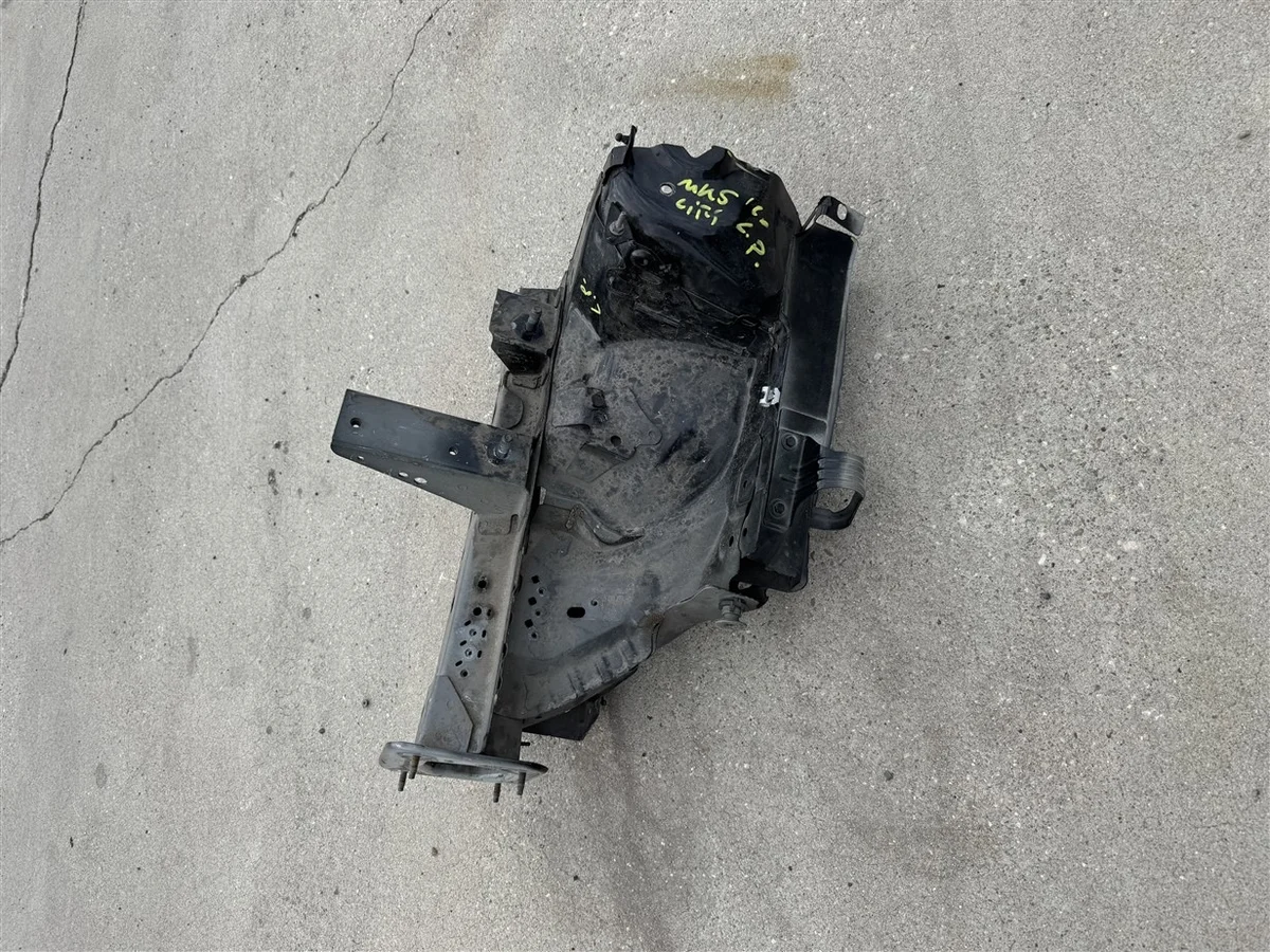Ford Mondeo MK5 etulokasuojan pala vasen image 3