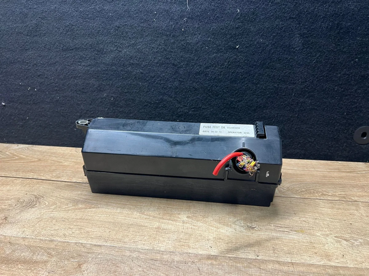 Land Rover Fuse Module CK5214A067AB Used