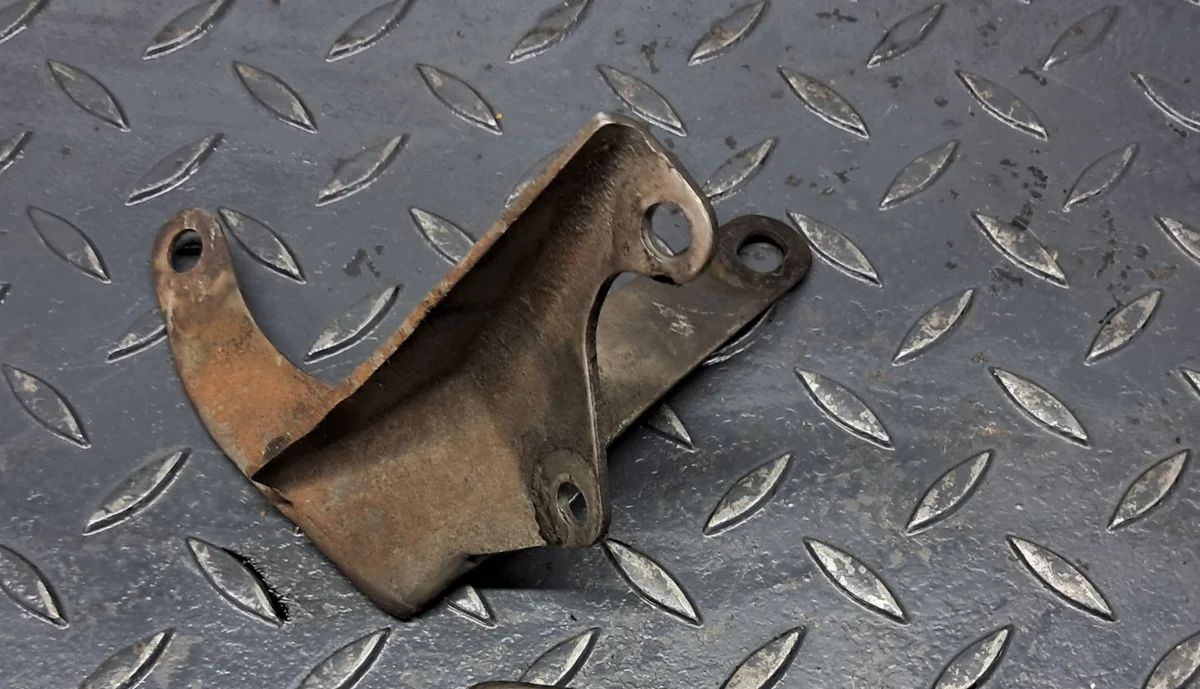 Fäste DPF 7 797 589 BMW E90 E60 N47 image 3