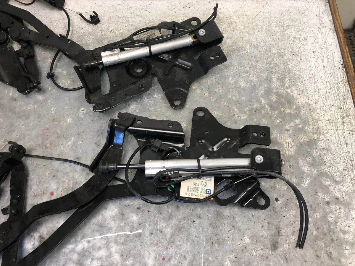 Scharniere Kofferraumklappe Opel Astra H Cabrio image 3