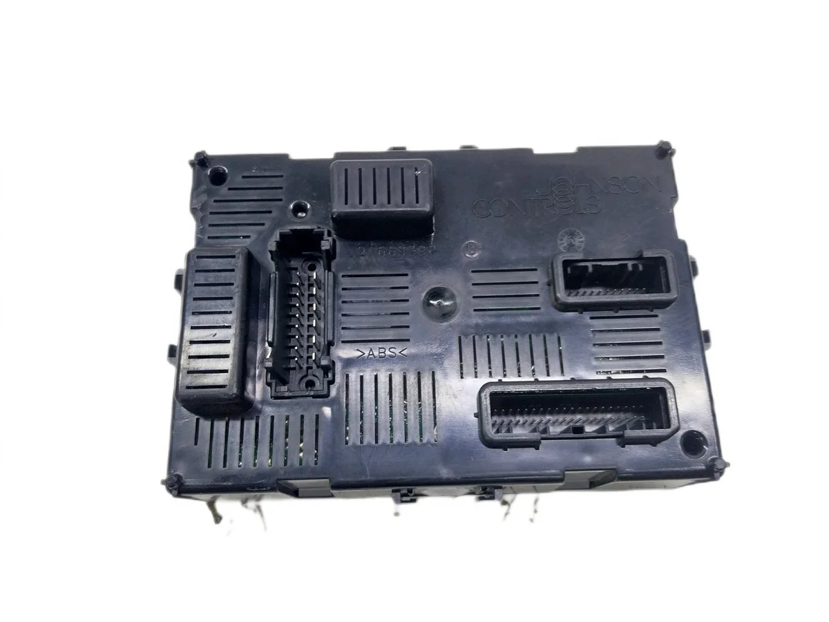 BCM Module Renault Clio III 1.2 8200811813 image 3