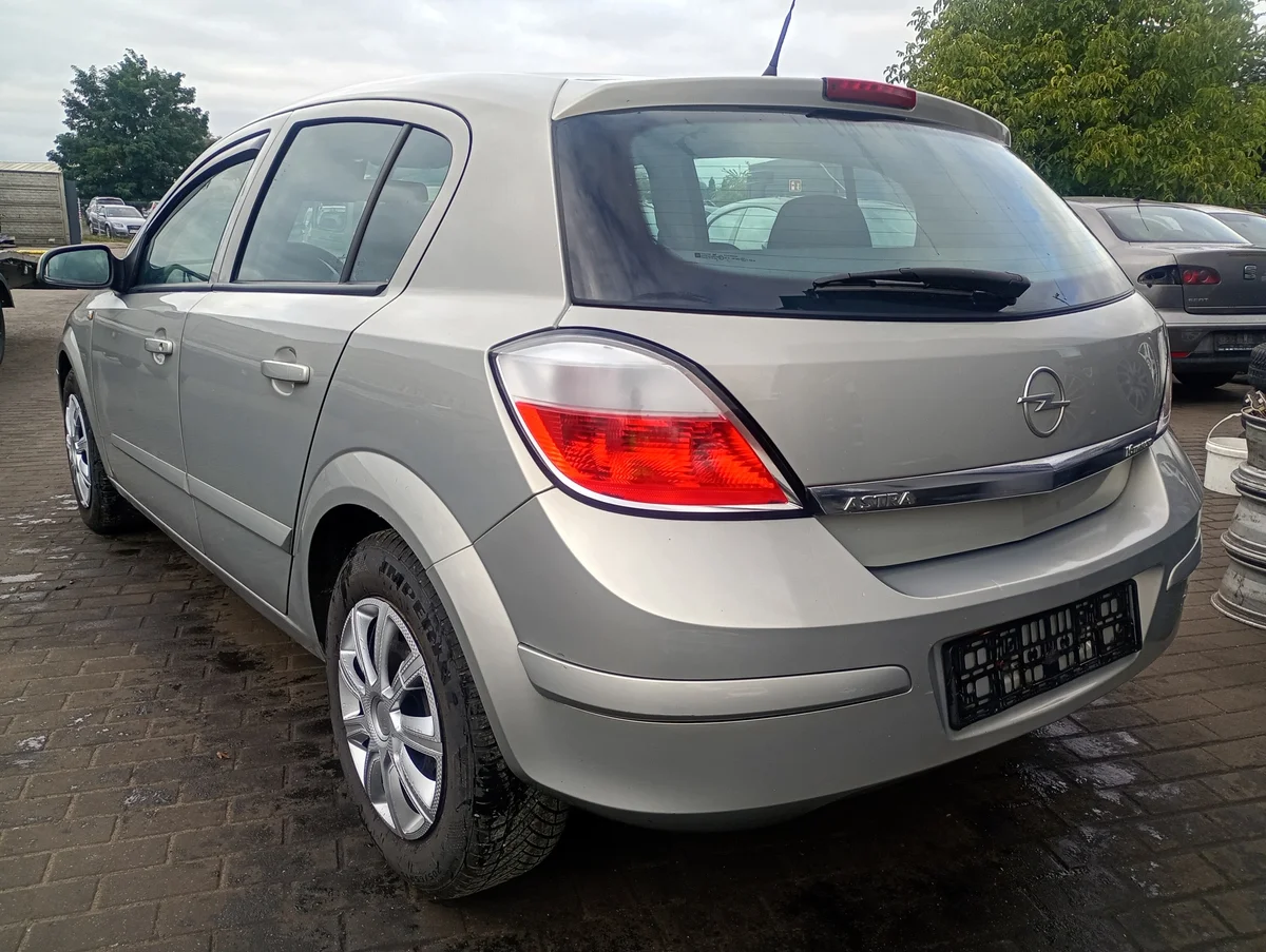 Heckklappe OPEL ASTRA H Z167 gebraucht image 7