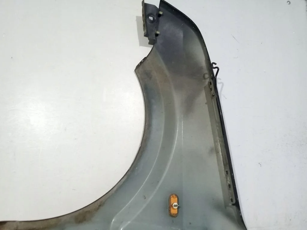 Ford Fusion Spatbord Rechts Gebruikt image 9