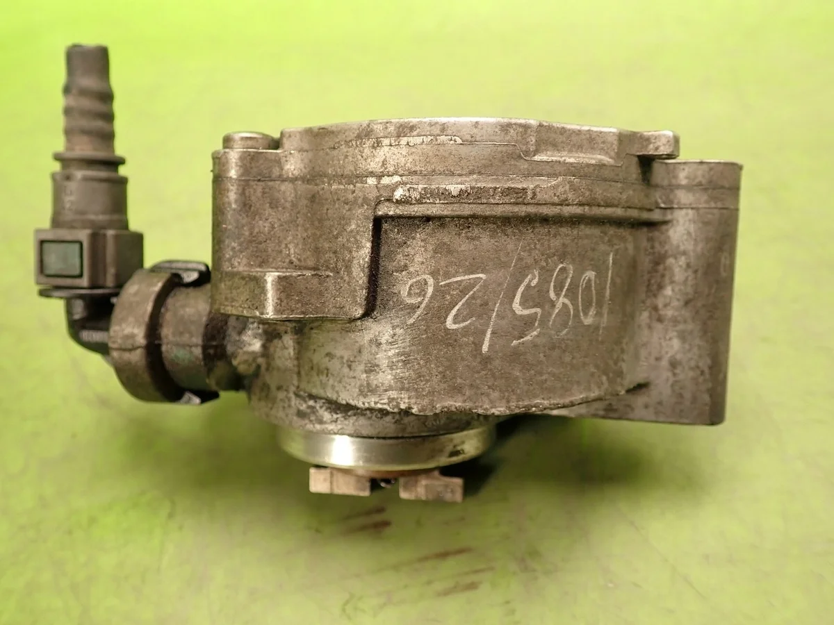 Vacuümpomp Citroen C4 I 1.6 HDI D156-2C1 image 4