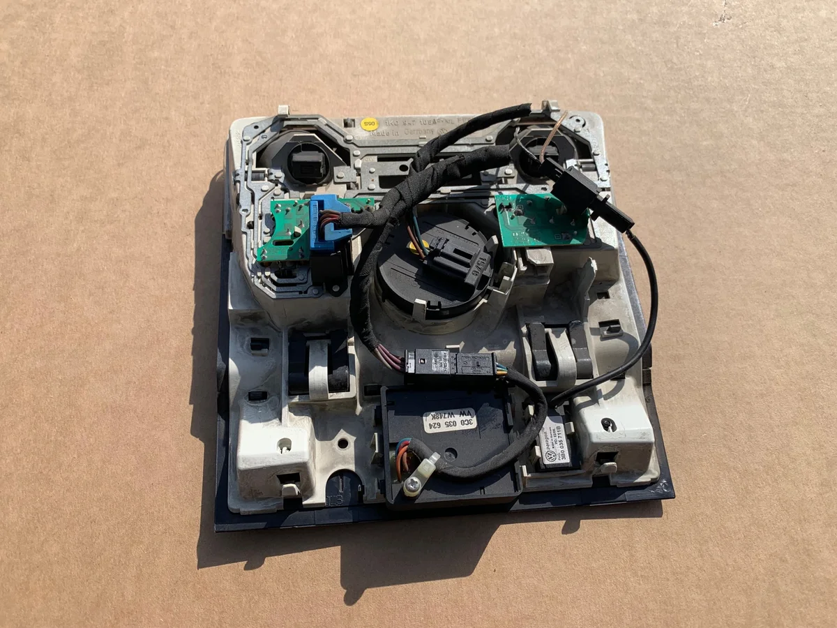 Zwarte daklamp voor VW Scirocco Golf Passat image 3
