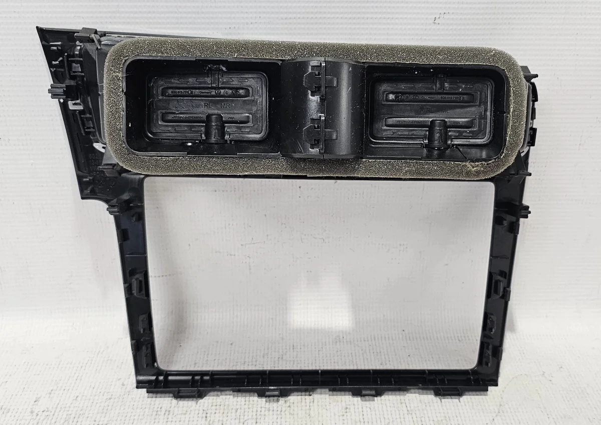 VW Golf VII Lüftungsgitter Mittelkonsole Gebraucht image 4