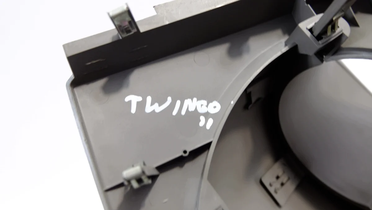 Grille de console centrale Renault Twingo II image 6
