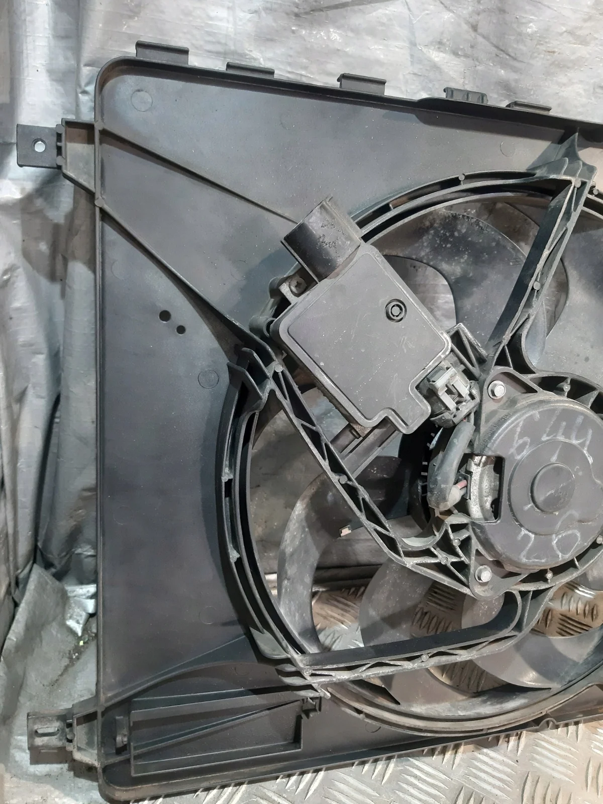 Kühlerlüfter mit Modul Ford Mondeo IV image 9