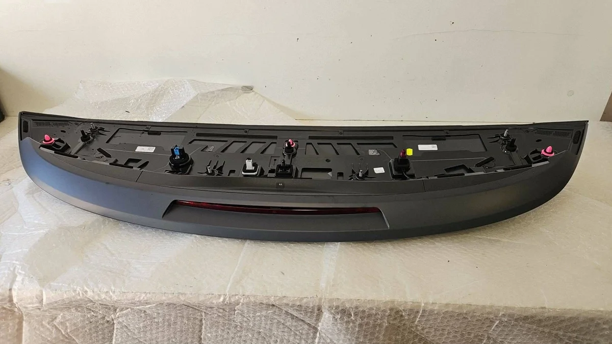 Spoiler Trunk Lid Mercedes-Benz EQA A2477900100 image 3