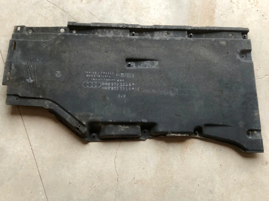 Audi A4 B9 LIFT Unterbodenschutz Links image 3