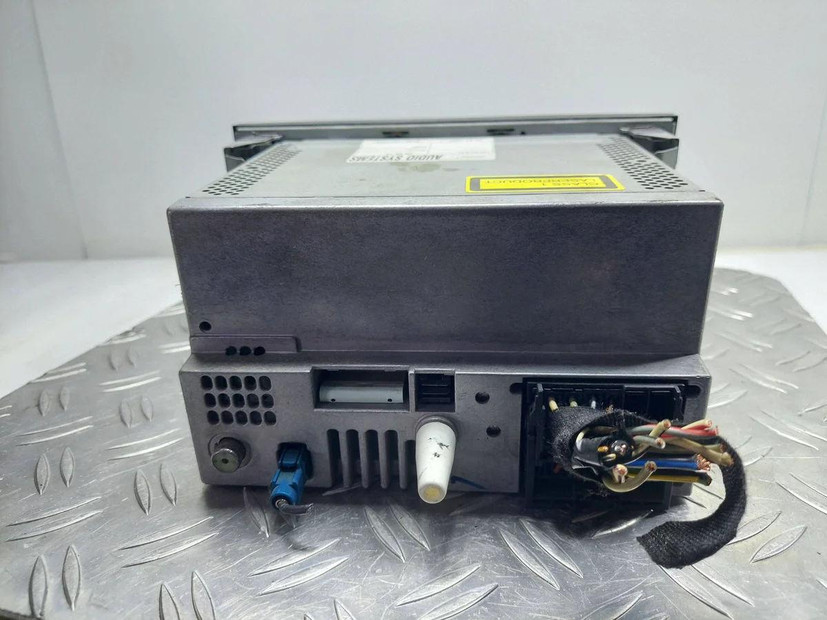 Radio CD Ford Focus MK2 Usado 4M5T-18K931-BF image 4