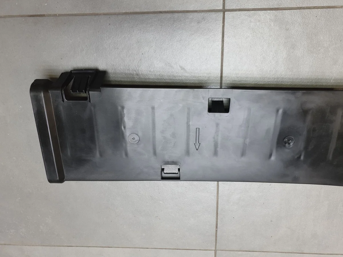Audi A3 8Y Achsabdeckung hinten 5WA501715B image 5