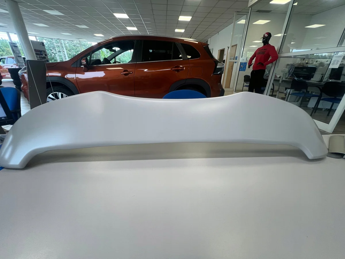 Spoiler de toit Suzuki SX4 S-Cross arrière