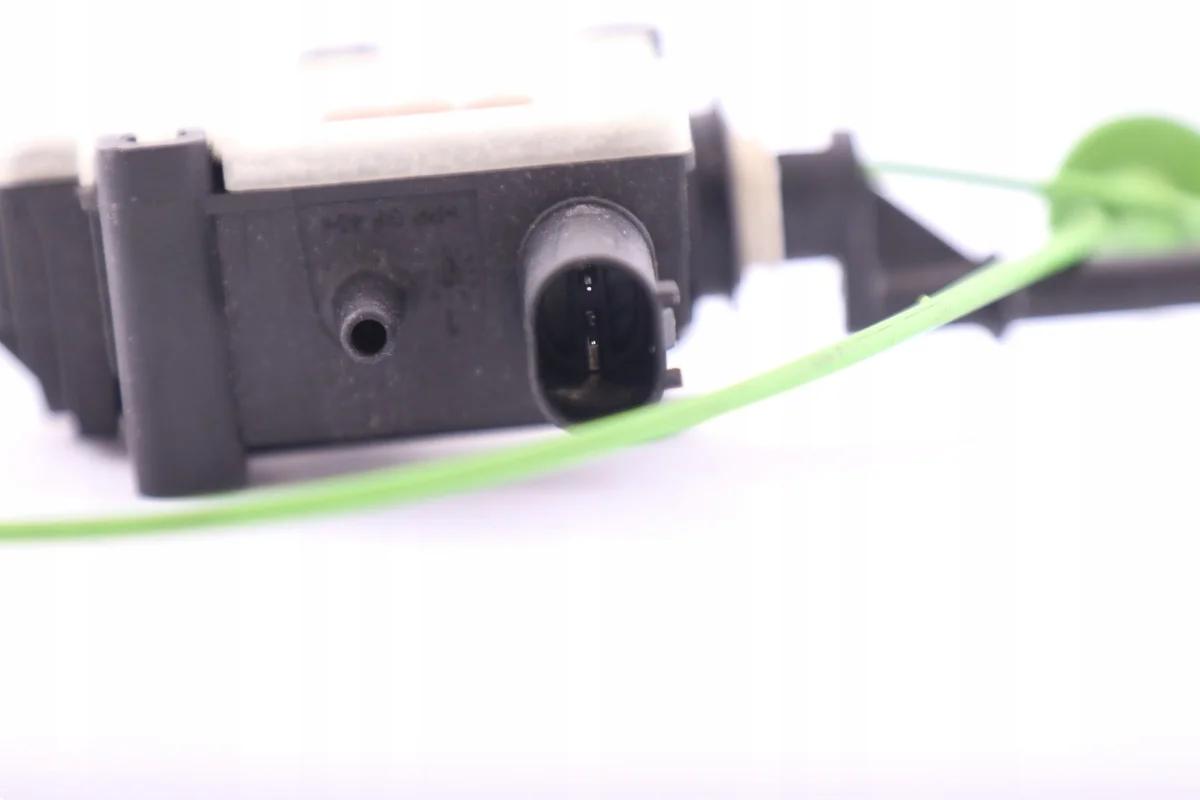 BMW E81 E87N Mini R60 Brandstofklep Actuator image 7
