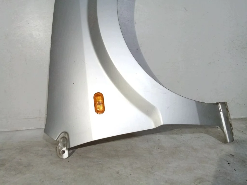 Ford Fusion parafango anteriore destro usato image 3