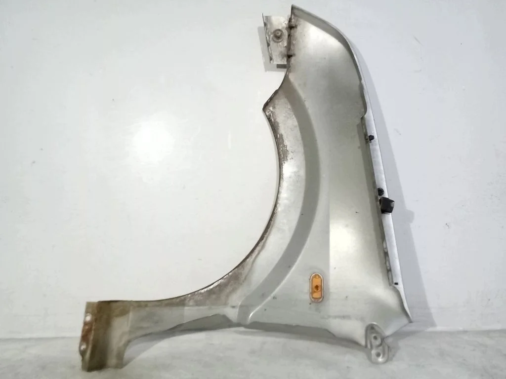 Ford Fusion parafango anteriore destro usato image 9