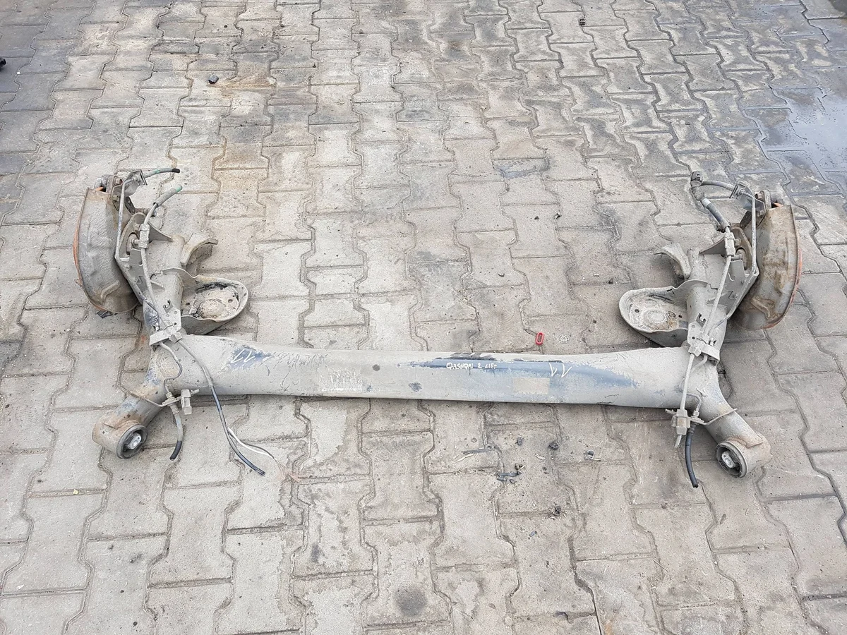 Nissan Qashqai J11 Hinterachsträger gebraucht image 4