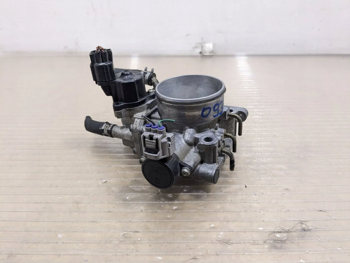 Mitsubishi Lancer VII 1.6 16V Throttle Body