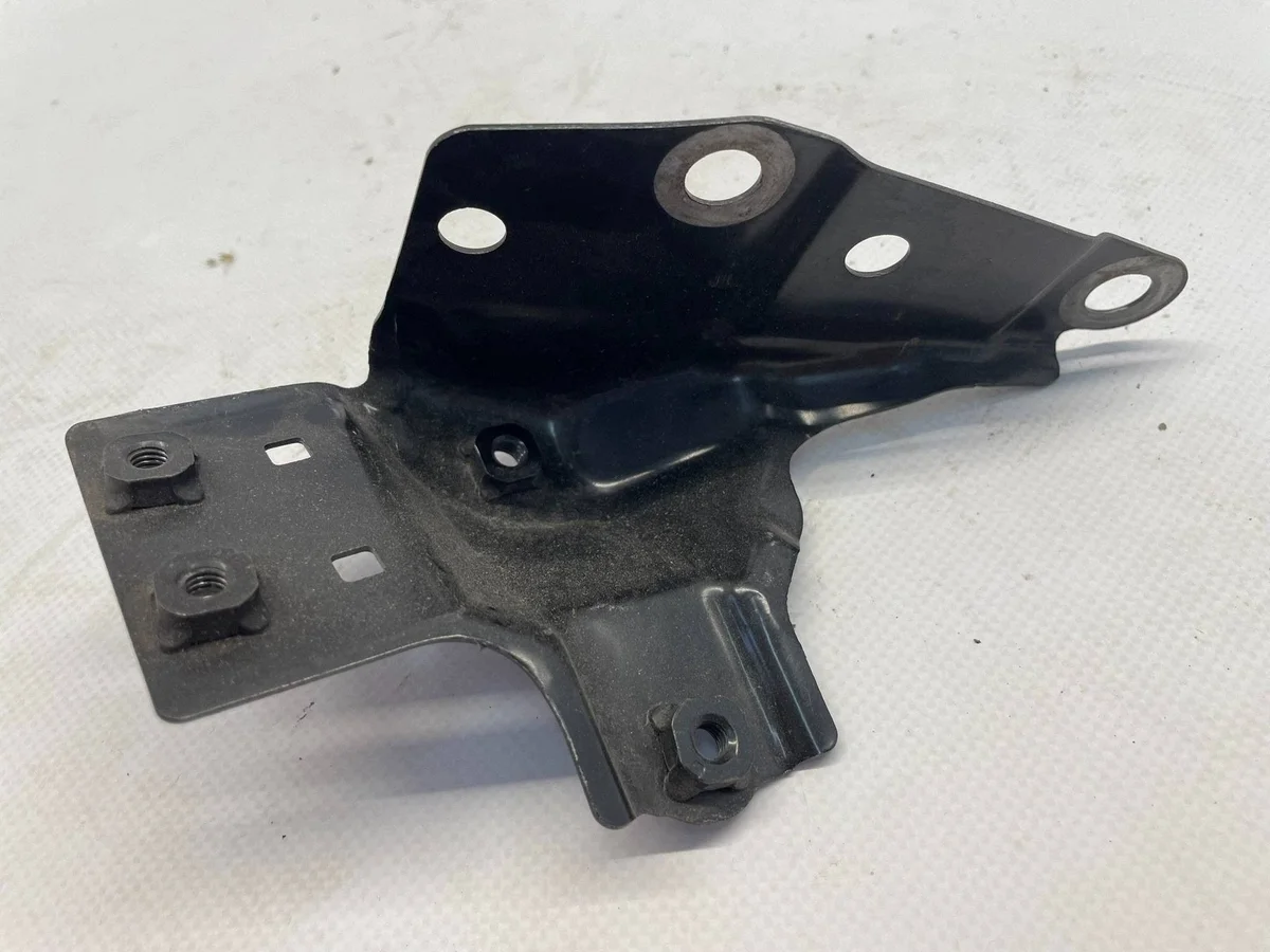 Toyota Prius Plus Support aile avant gauche image 4