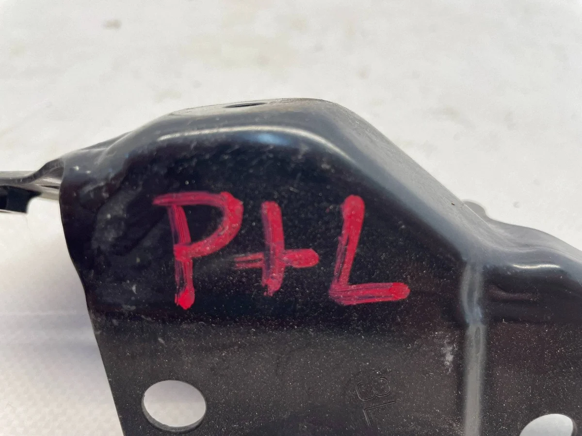 Toyota Prius Plus Support aile avant gauche image 5