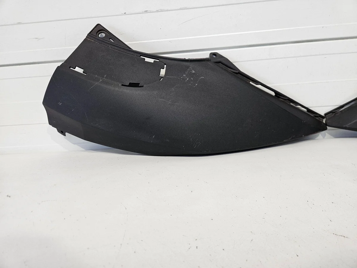 Spoiler Audi Q7 4M 4M0807061H Usato image 3