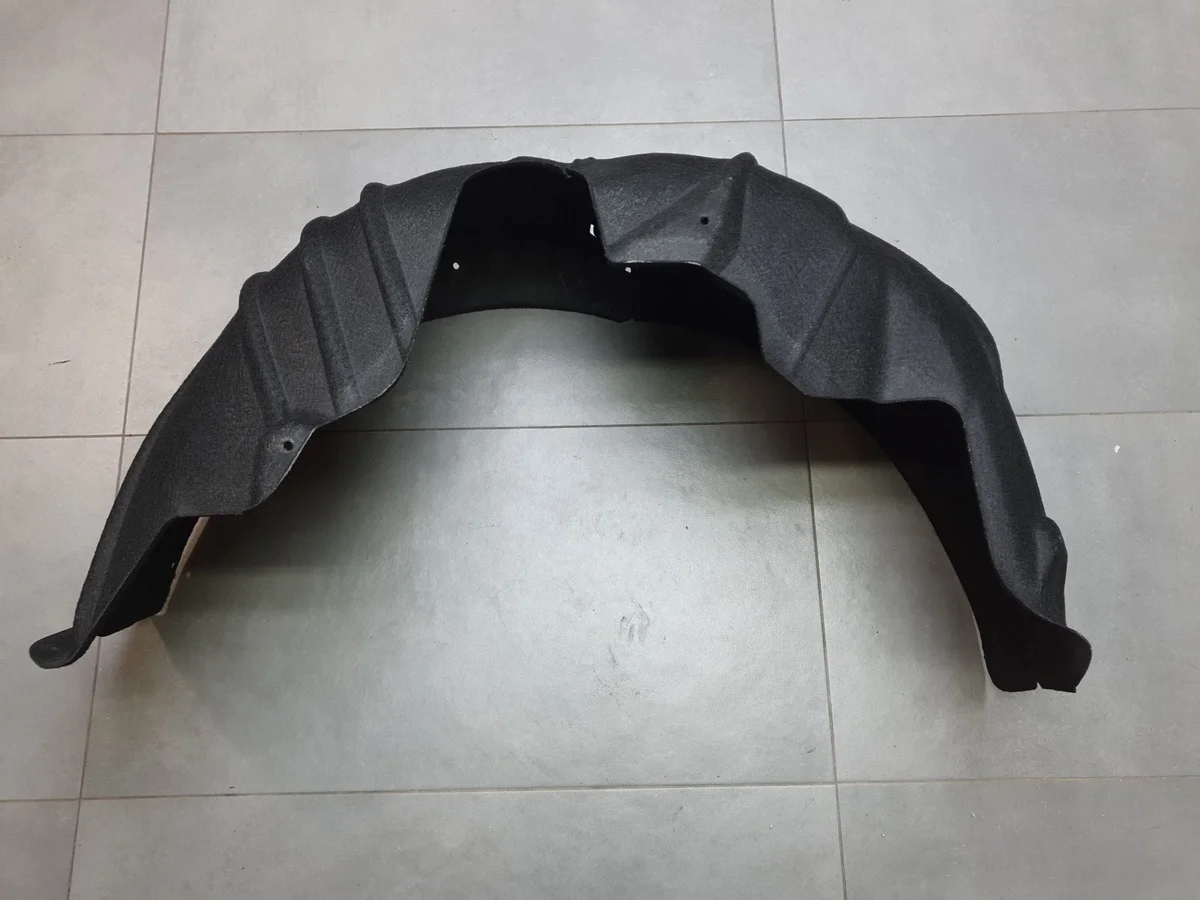 Audi A3 8Y Cava Roda Esquerda Traseira 8Y0810171A image 4