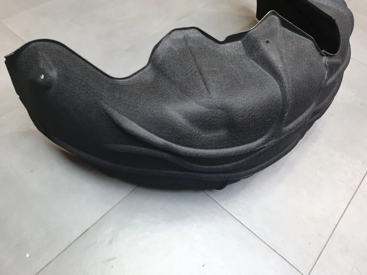 Audi A3 8Y Cava Roda Esquerda Traseira 8Y0810171A image 6