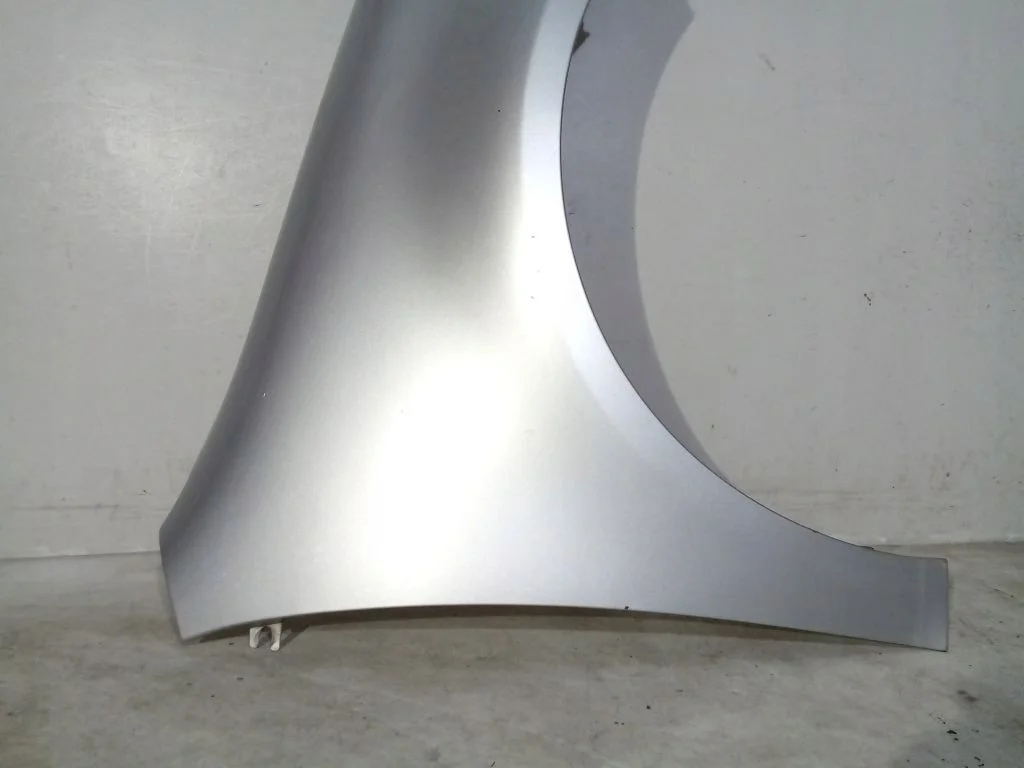 VW Golf V Front Right Fender Used LC9Z image 3