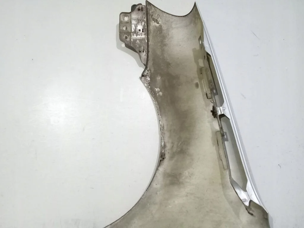 VW Golf V Front Right Fender Used LC9Z image 8