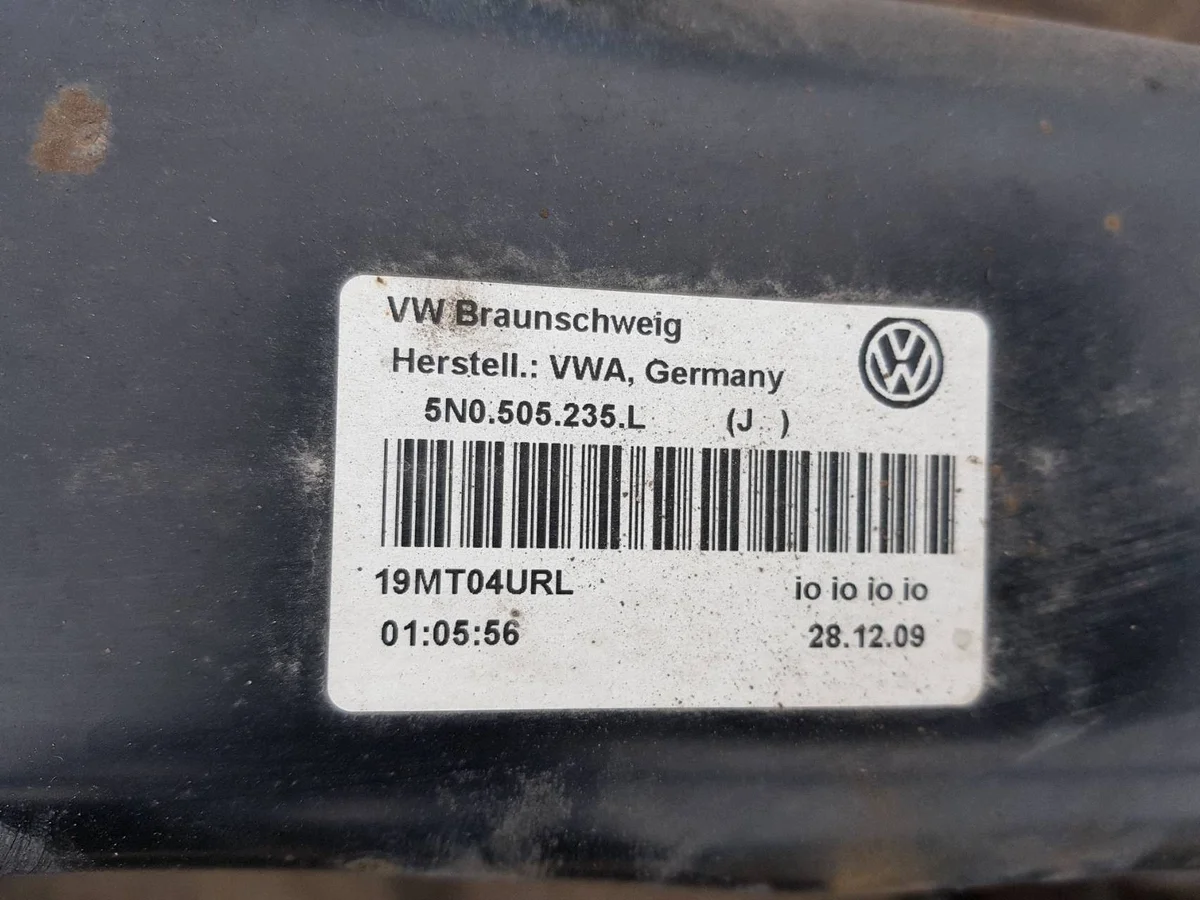 VW Tiguan 5N Achsträger hinten 4x4 gebraucht image 6