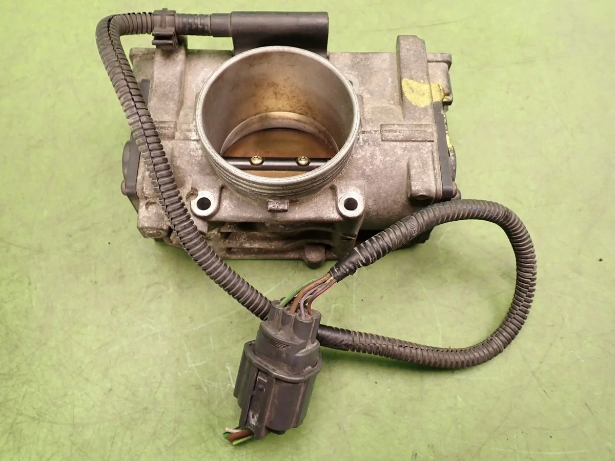 Corpo Farfallato Volvo V70 II 2.5 B 8644344